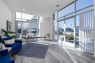 78 West Apartments in Torrance, CA - Building Photo