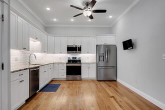 137 Knowles Ave in Southington, CT - Building Photo - Building Photo