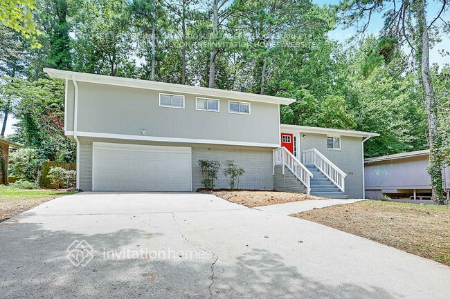 property at 2305 Verna Dr