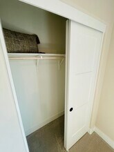 1533 Blackfish Wy in Sacramento, CA - Foto de edificio - Building Photo