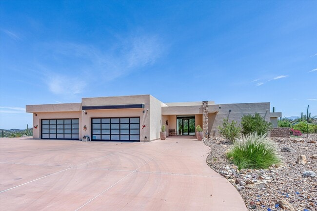 property at 7274 W el Camino del Cerro