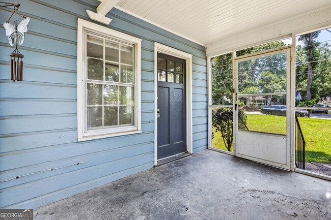 4150 Hanes Dr in Decatur, GA - Building Photo - Building Photo