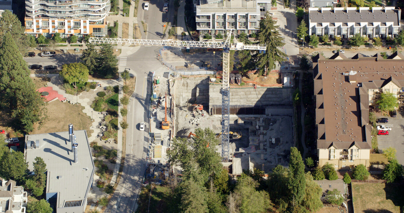 Melrose in Surrey, BC - Building Photo