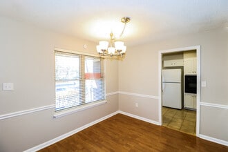 2903 Karen St in Benton, AR - Foto de edificio - Building Photo