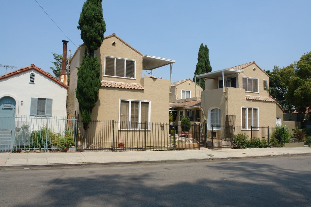 501 S Coronado St in Los Angeles, CA - Building Photo