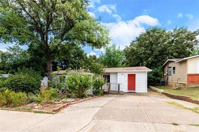 6408 Ramey Ave in Fort Worth, TX - Building Photo