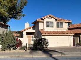 18223 N 16th Pl in Phoenix, AZ - Building Photo