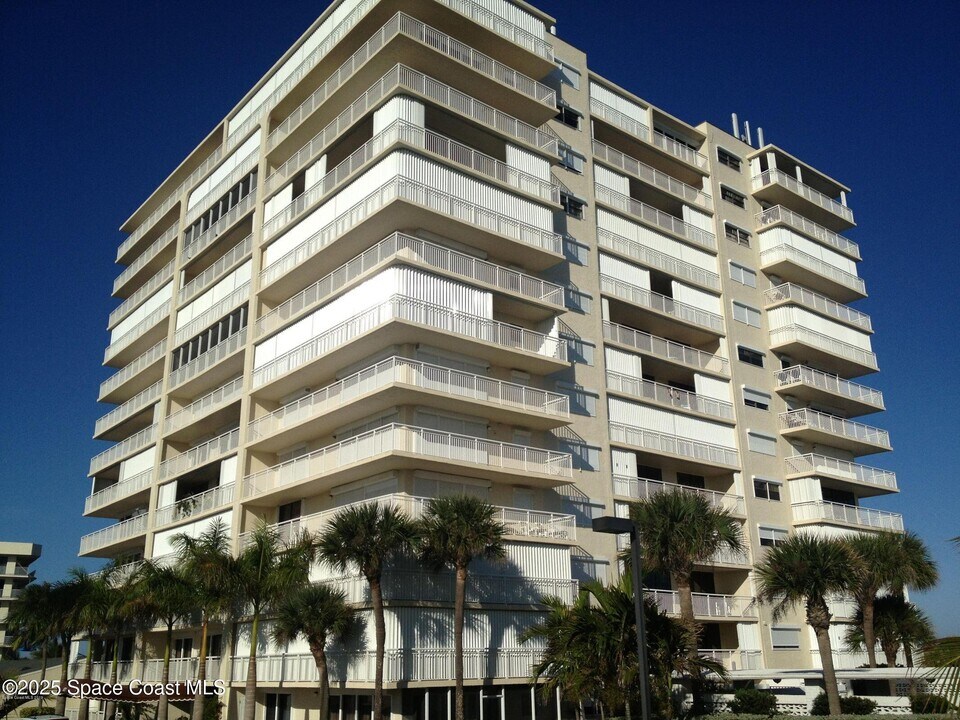 877 N Hwy A1A in Indialantic, FL - Building Photo