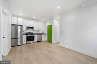 633 N 64th St in Philadelphia, PA - Building Photo