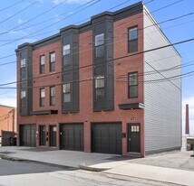 174 Fisher Ave in Boston, MA - Building Photo