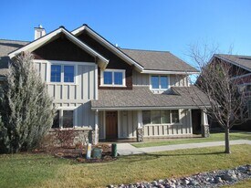 5089 River Lakes Pkwy in Whitefish, MT - Building Photo