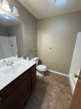 102-116 Goldenrod Dr in Chatham, IL - Building Photo - Building Photo