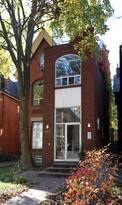 102 Spencer Ave in Toronto, ON - Building Photo
