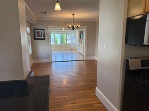 33 Fifield St in Watertown, MA - Building Photo - Building Photo