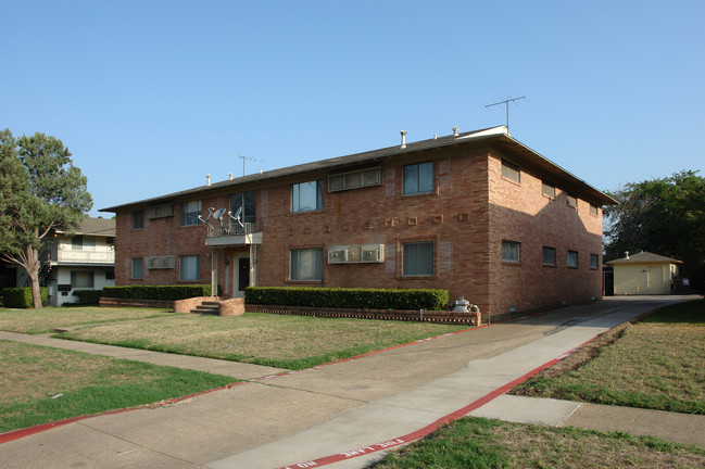 5717 Mccommas Blvd in Dallas, TX - Building Photo - Building Photo