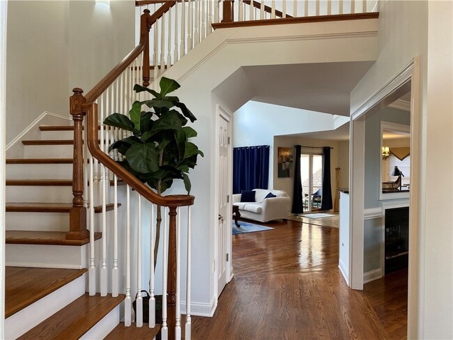 property at 19 Ruby Lake Ln