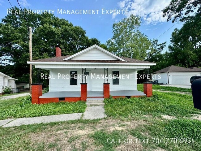 property at 1855 Ln St