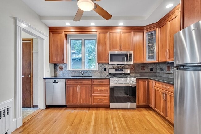 property at 9 Victoria St