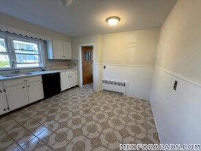 10 Eliot St in Medford, MA - Building Photo - Building Photo