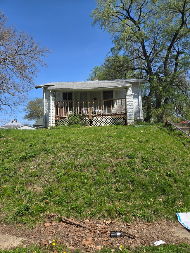 property at 830 E Rogers Ave