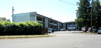 6830 NE Broadway Apartments