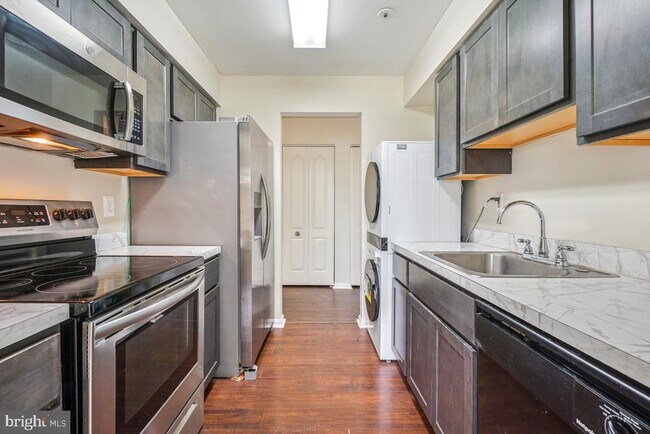 8601 Falls Run Rd in Ellicott City, MD - Building Photo - Building Photo