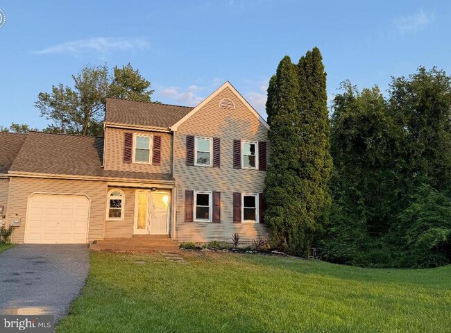 property at 414 Windsor Cir