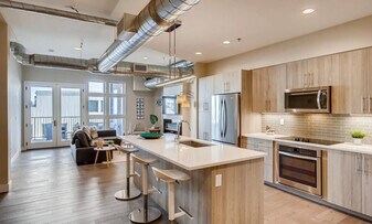 3198 Blake St in Denver, CO - Building Photo