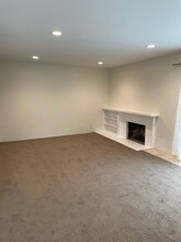 5631 E Vernon St in Long Beach, CA - Building Photo - Building Photo