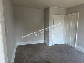 1504 6th Ave in Beaver Falls, PA - Building Photo - Building Photo