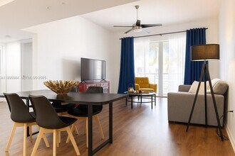 2711 Ocean Club Blvd in Hollywood, FL - Building Photo - Building Photo