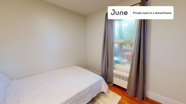 property at 52 Crescent Ave