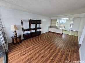 910 Kapahulu Ave in Honolulu, HI - Building Photo - Building Photo