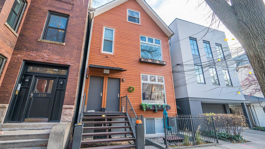 2731 N Seminary Ave in Chicago, IL - Building Photo