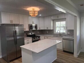 2819 Reeves Ln in Albany, GA - Building Photo - Building Photo