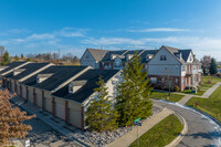 Cloverly Village of Ann Arbor in Ann Arbor, MI - Foto de edificio - Building Photo