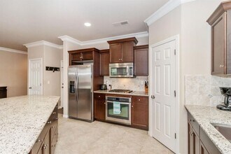 837 Maine Ave in Clovis, CA - Building Photo - Building Photo