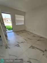2466 Lincoln St in Hollywood, FL - Building Photo - Building Photo
