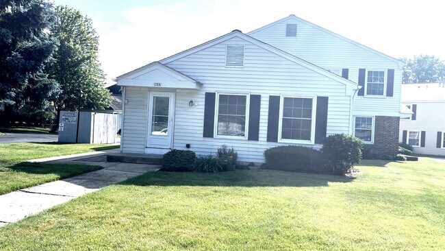 property at 1281 Pearl Ave