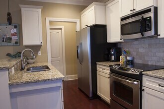 145 Fallsgrove Dr in Oxford, MS - Building Photo - Building Photo