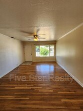 544 Laurel Dr in Yuba City, CA - Building Photo - Building Photo