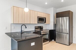 2139 N 10th St, Unit A01 in Philadelphia, PA - Building Photo