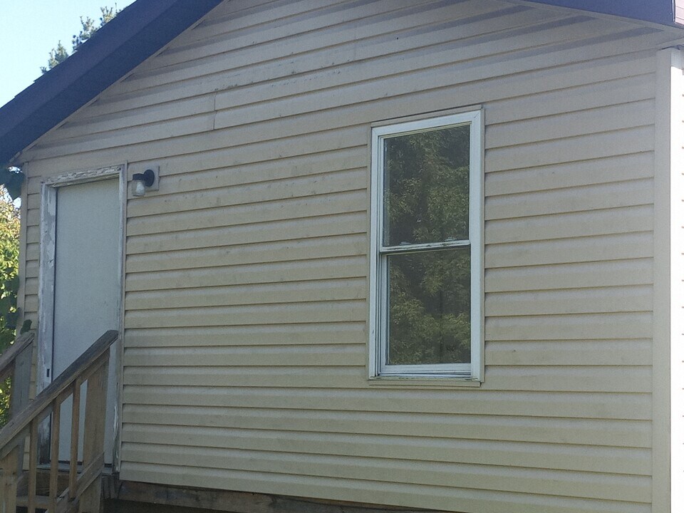 4865 River Rd, Unit 4865 river rd in Perry, OH - Building Photo