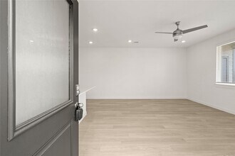 1742 Revolution Way in Missouri City, TX - Building Photo - Building Photo