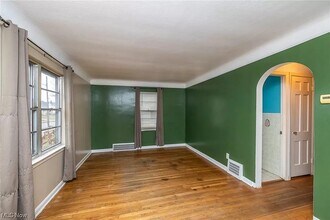 15500 Benhoff Dr in Maple Heights, OH - Building Photo - Building Photo