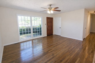 4206 Old Rock Cut Rd in Conley, GA - Building Photo - Building Photo