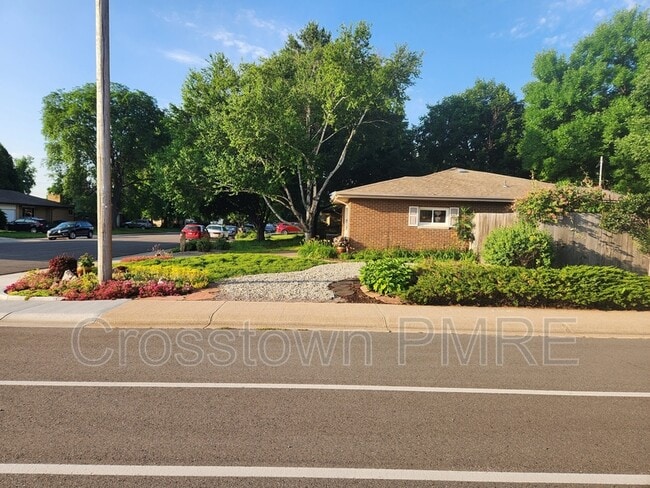 1723 Del Norte Ave in Loveland, CO - Foto de edificio - Building Photo