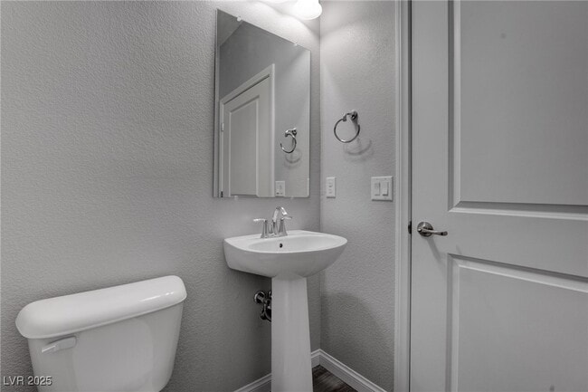 1040 Via Panfilo Ave in Henderson, NV - Building Photo - Building Photo