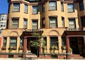 12 Edgerly Rd, Unit 14 in Boston, MA - Building Photo