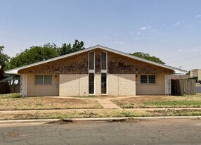 3402 70th Dr in Lubbock, TX - Building Photo